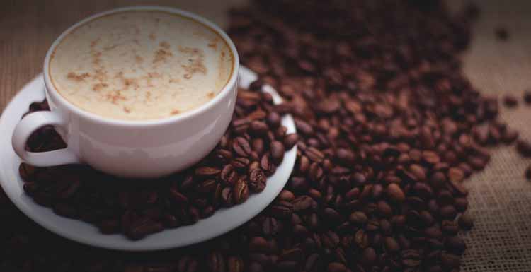 Migliori macchine da caffé con cappuccinatore: guida all’acquisto